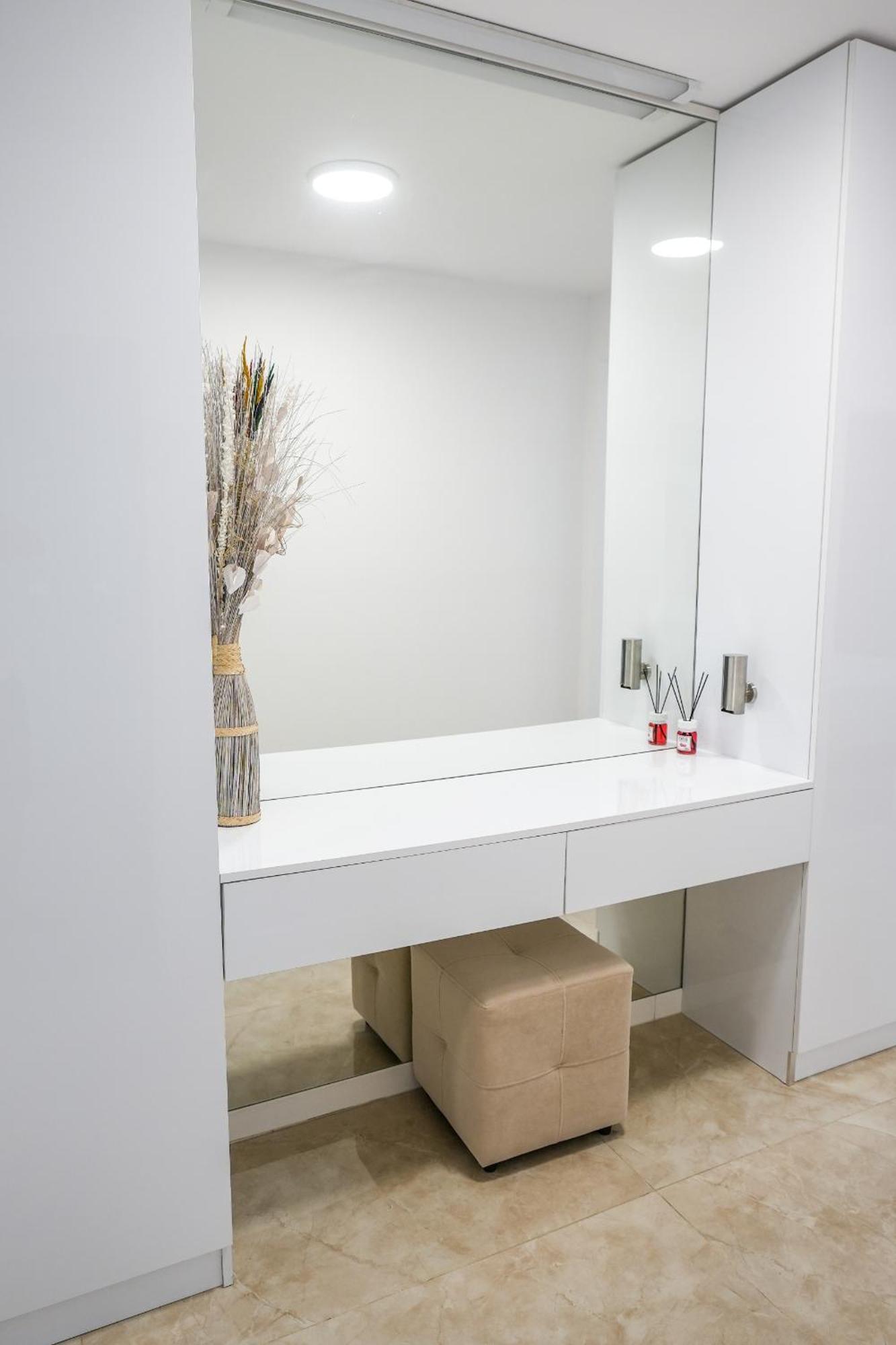 Zian Apartment *